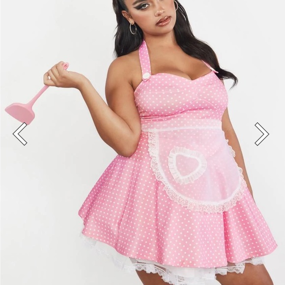 Pink housewife costume from Dolls Kill - Picture 3 of 6